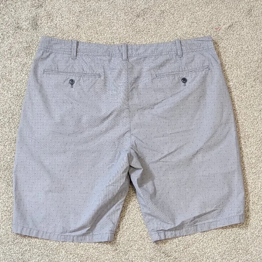EXPRESS Blue Plaid Cotton, 10 Inch Men's Shorts; Size 36